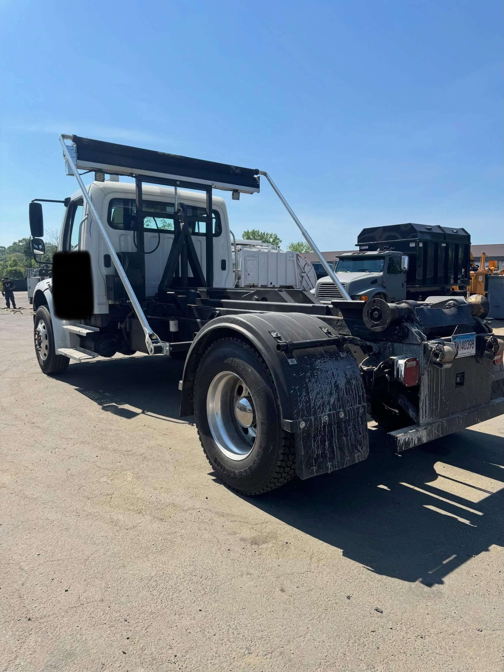 2007 Freightliner M2 Hooklift image 3