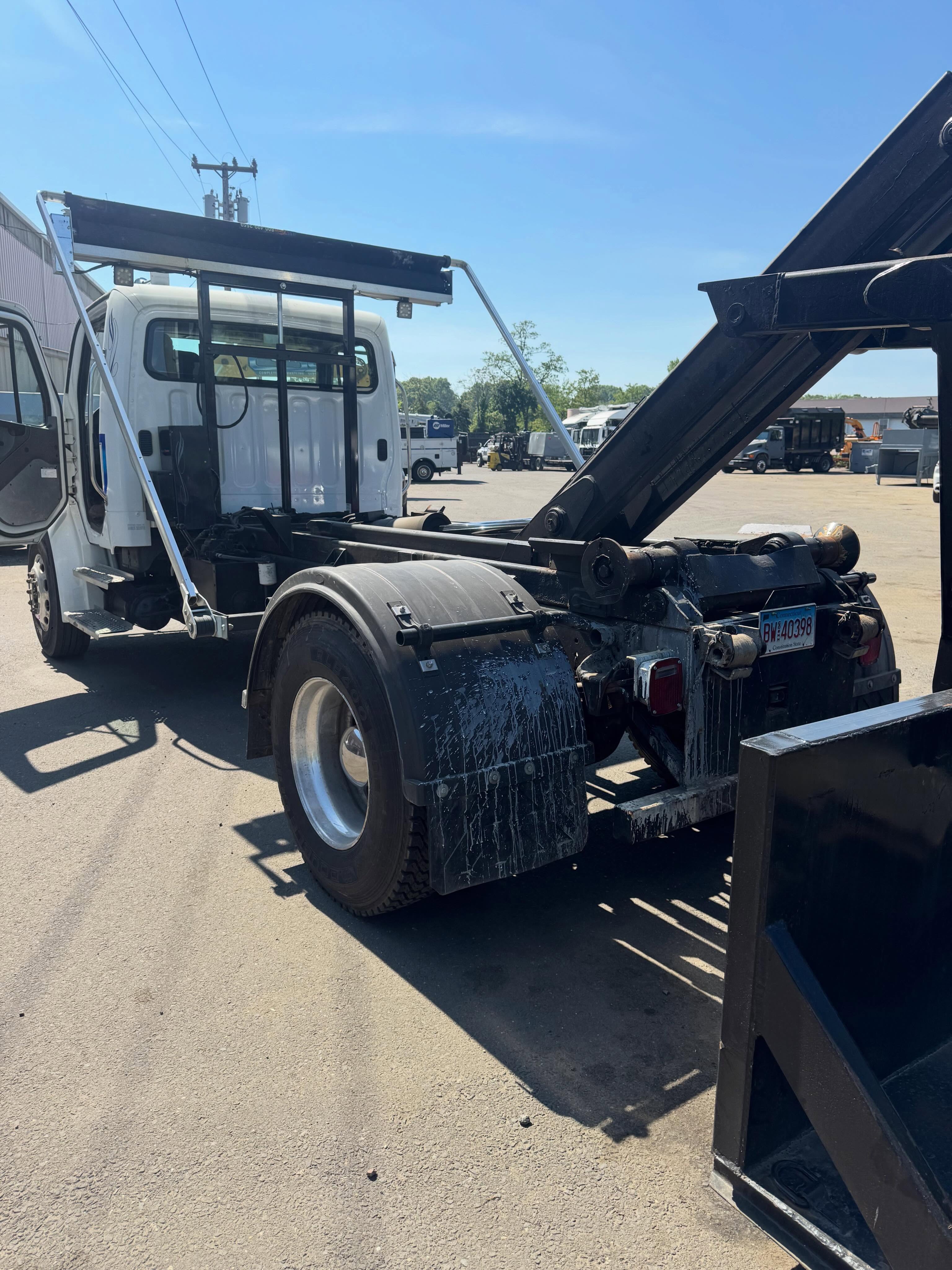 2007 Freightliner M2 Hooklift image 6