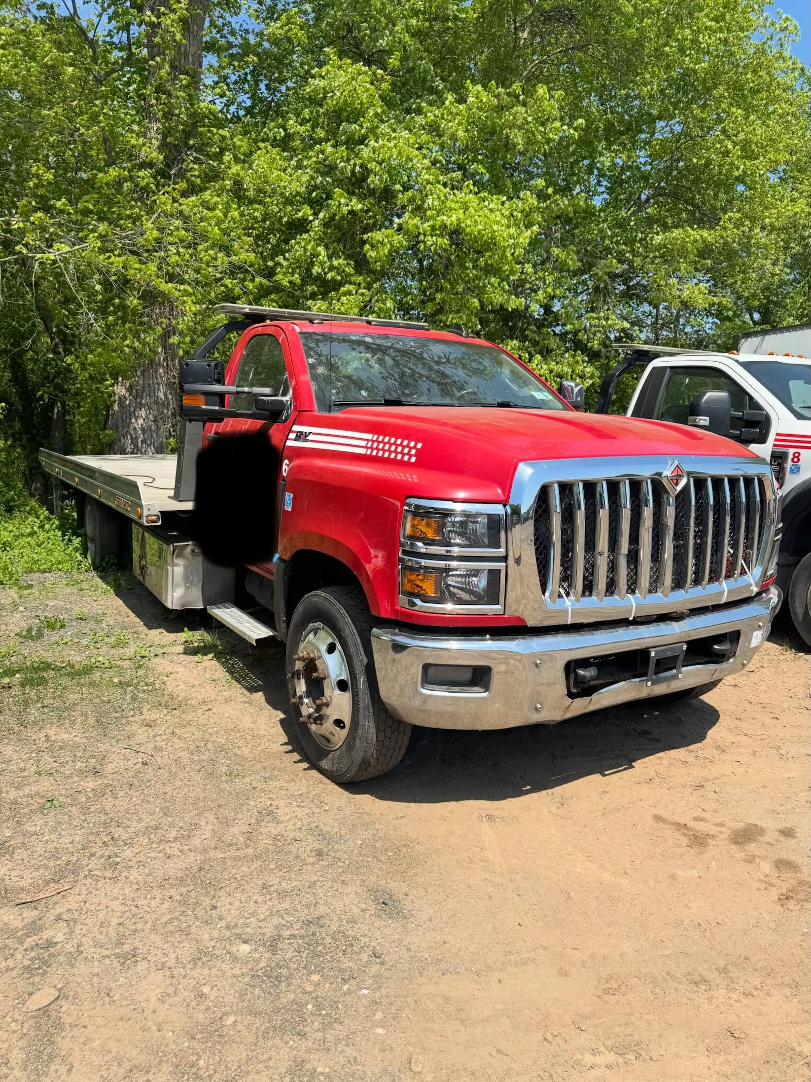 2019 International CV Tow Truck